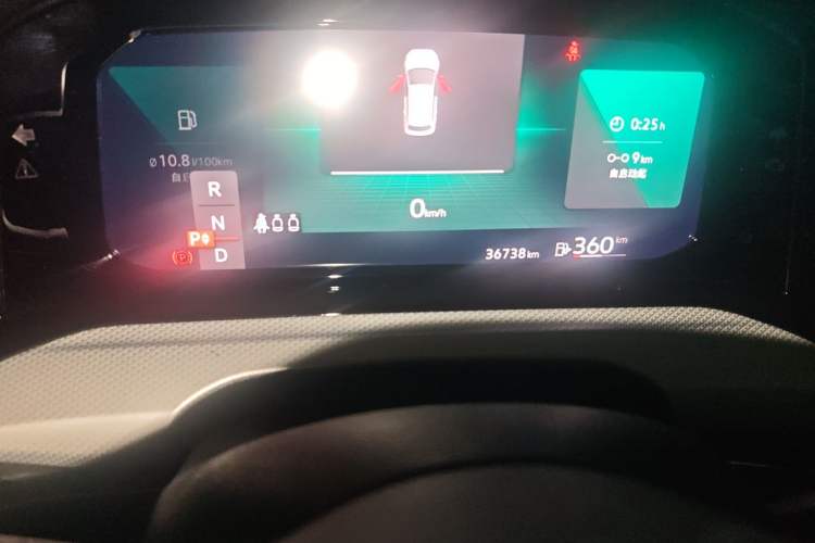 Used Volkswagen Golf 2021 280TSI DSG Pro Odometer Close Up