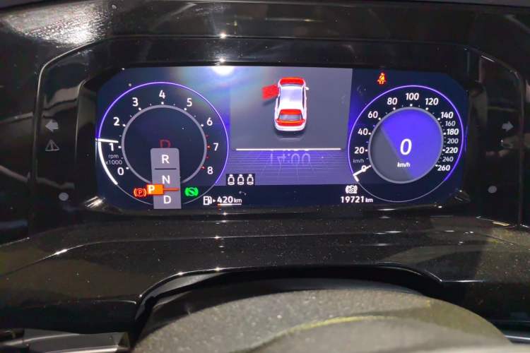 Used Volkswagen Golf 2021 280TSI DSG R-Line Odometer Close Up