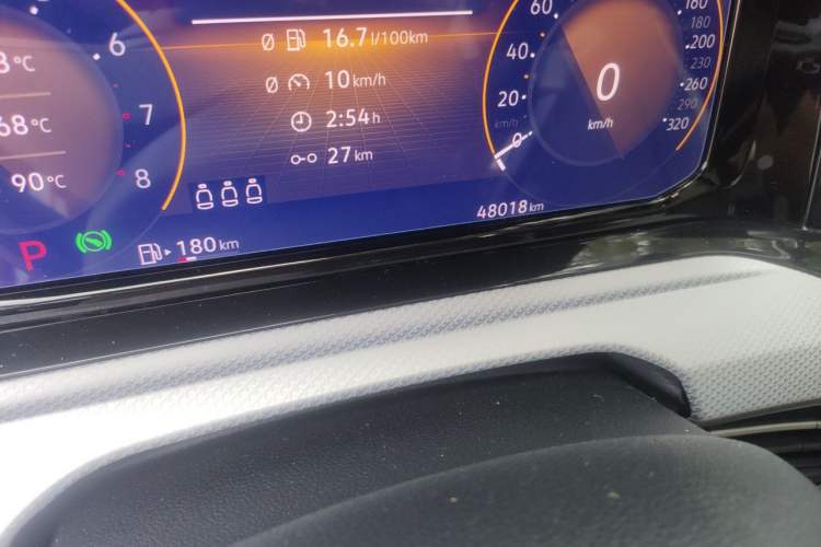 Used Volkswagen Golf 2021 280TSI DSG Pro Odometer Close Up