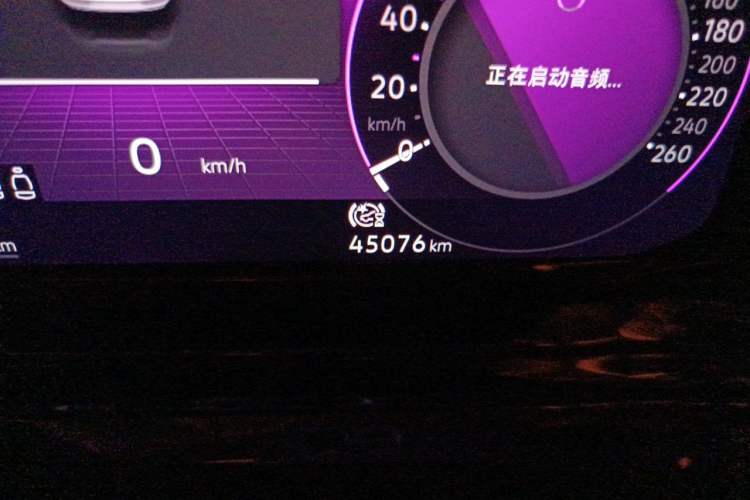 Used Volkswagen Golf 2021 280TSI DSG R-Line Odometer Close Up