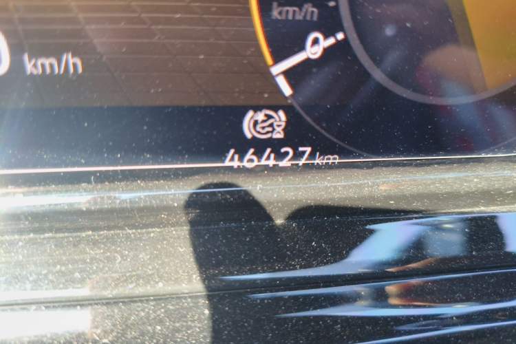 Used Volkswagen Golf 2021 280TSI DSG R-Line Odometer Close Up
