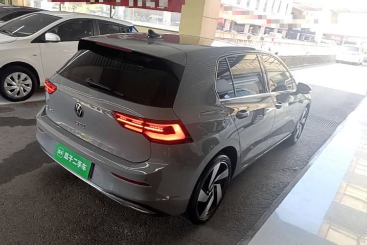 Used Volkswagen Golf 2021 200TSI DSG Pro Rear Right 45 Deg