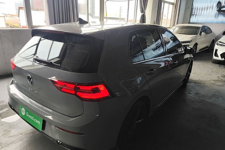 Used Volkswagen Golf 2021 280TSI DSG R-Line Rear Right 45 Deg