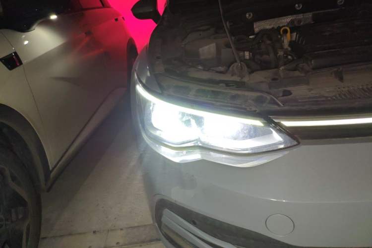 Used Volkswagen Golf 2021 280TSI DSG Pro Right Front Headlight