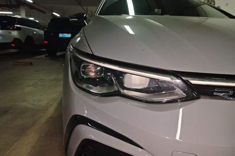 Used Volkswagen Golf 2021 280TSI DSG R-Line Right Front Headlight
