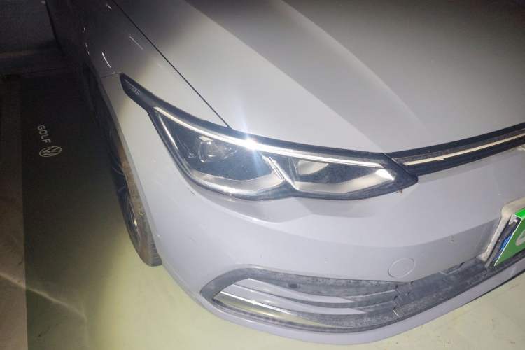 Used Volkswagen Golf 2021 280TSI DSG Pro Right Front Headlight