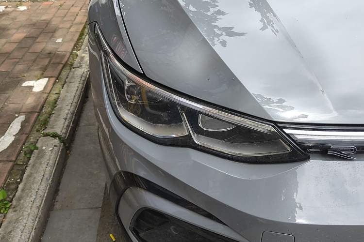 Used Volkswagen Golf 2021 280TSI DSG R-Line Right Front Headlight
