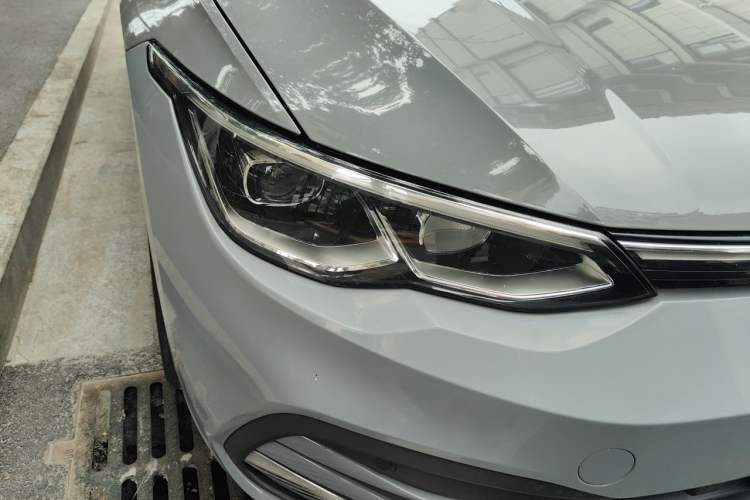 Used Volkswagen Golf 2021 280TSI DSG Pro Right Front Headlight
