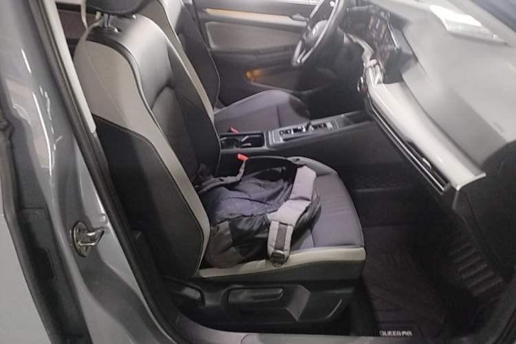 Used Volkswagen Golf 2021 280TSI DSG Pro Right Front Seat