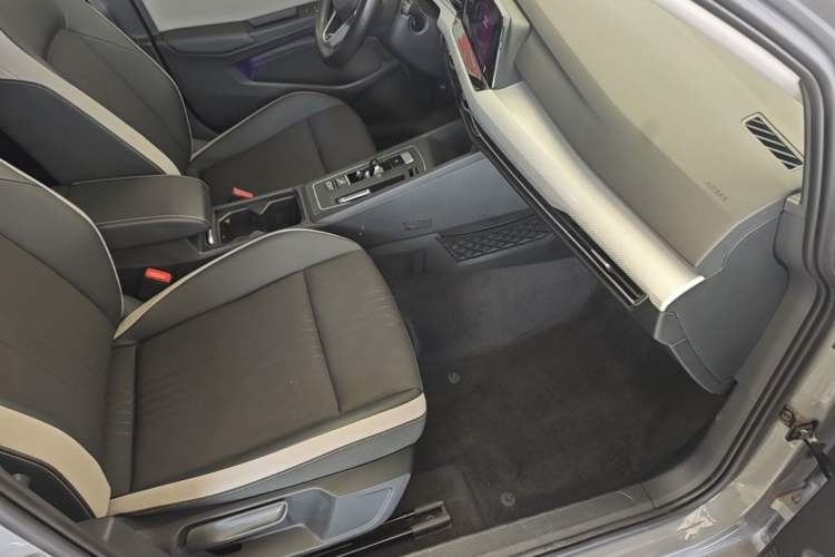 Used Volkswagen Golf 2021 280TSI DSG Pro Right Front Seat