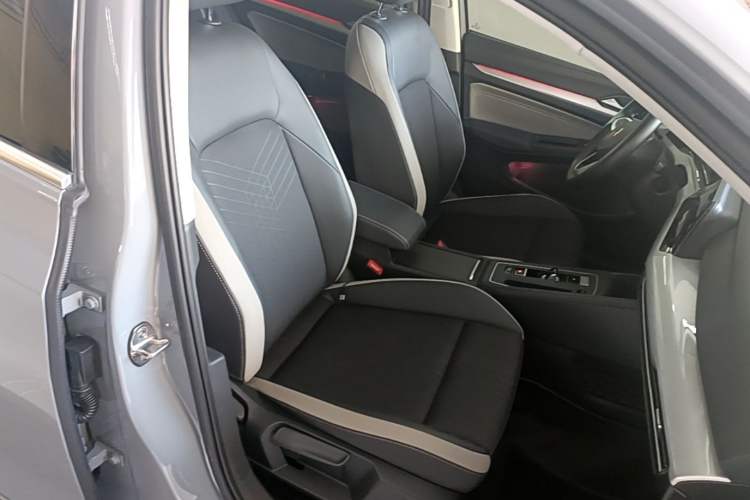 Used Volkswagen Golf 2021 200TSI DSG Pro Right Front Seat