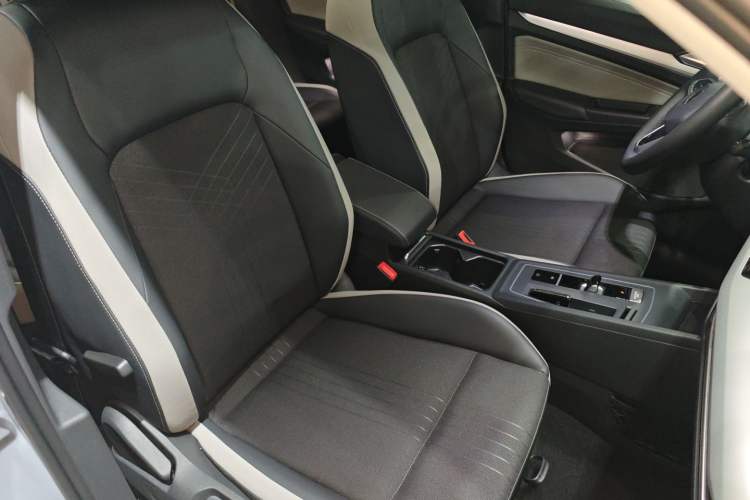 Used Volkswagen Golf 2021 280TSI DSG Pro Right Front Seat