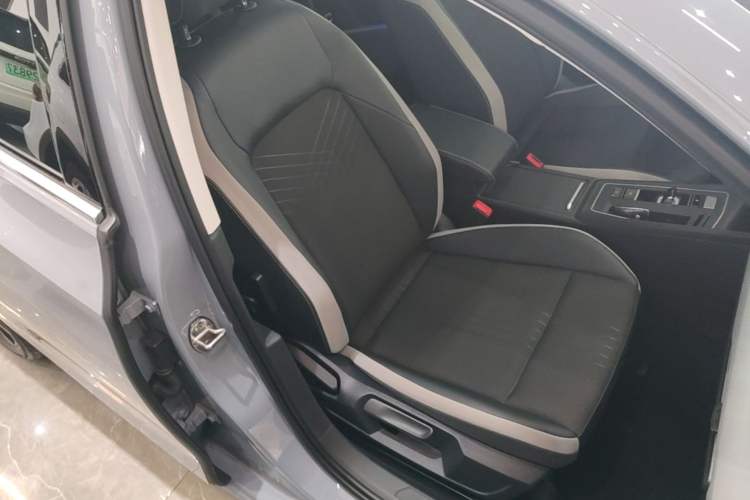 Used Volkswagen Golf 2021 280TSI DSG 30th Anniversary Edition Right Front Seat