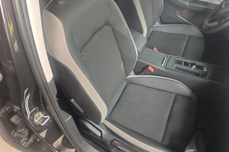 Used Volkswagen Golf 2021 280TSI DSG Pro Right Front Seat