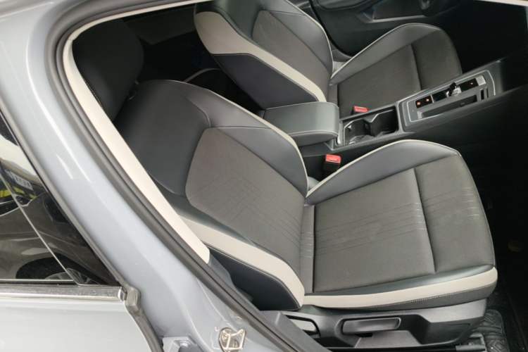 Used Volkswagen Golf 2021 280TSI DSG Pro Right Front Seat