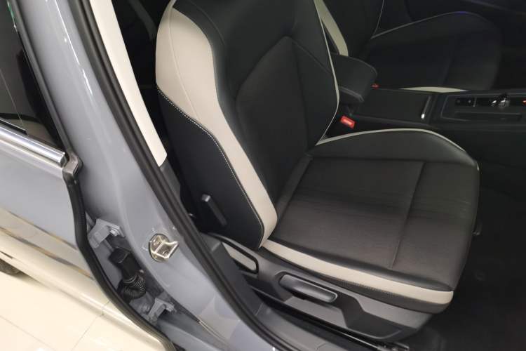 Used Volkswagen Golf 2021 280TSI DSG Pro Right Front Seat