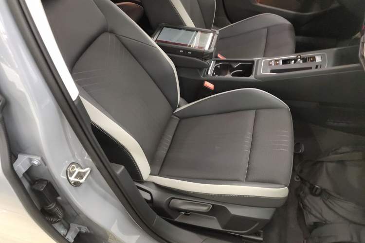 Used Volkswagen Golf 2021 280TSI DSG Pro First Edition Right Front Seat