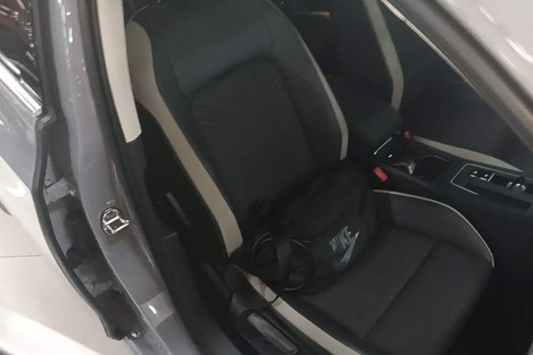Used Volkswagen Golf 2021 280TSI DSG Pro Right Front Seat