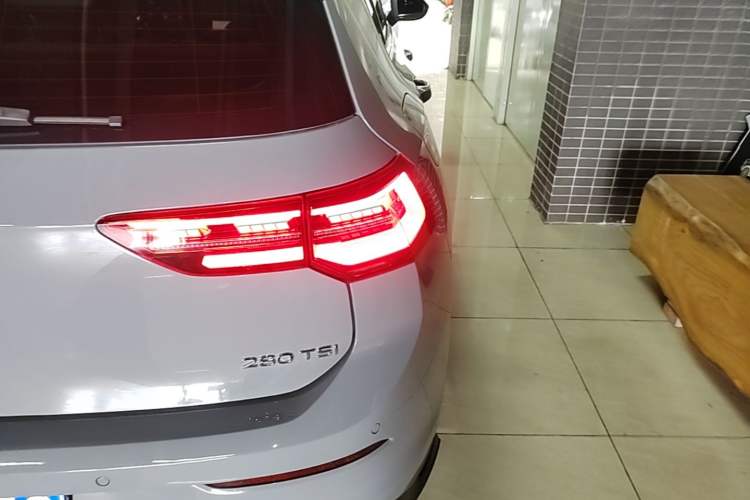 Used Volkswagen Golf 2021 280TSI DSG R-Line Right Rear Taillight