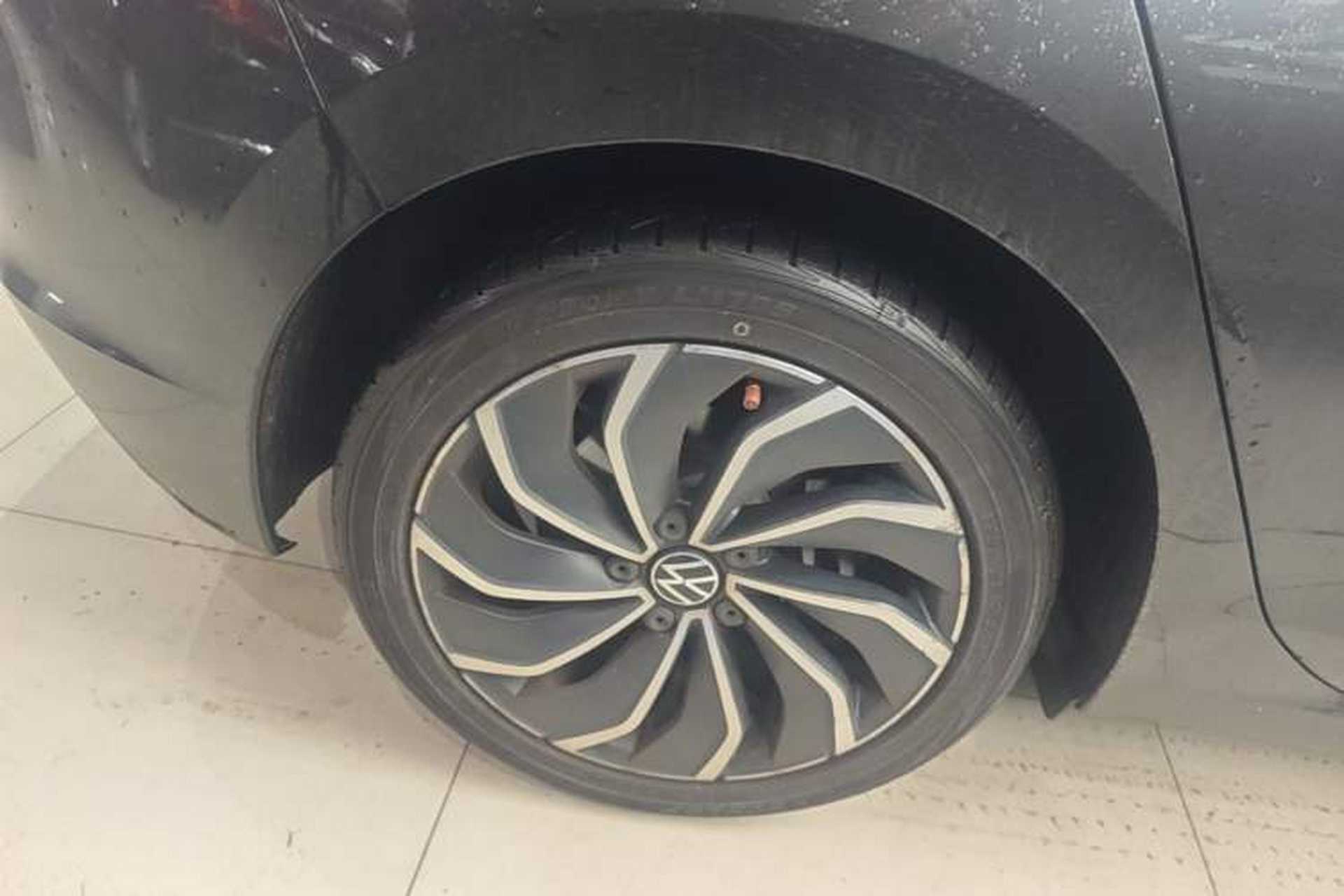Used Volkswagen Golf 2021 280TSI DSG Pro Right Rear Wheel Hub