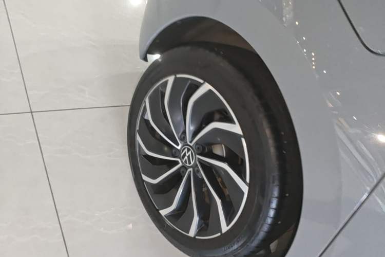 Used Volkswagen Golf 2021 280TSI DSG Pro Right Rear Wheel Hub