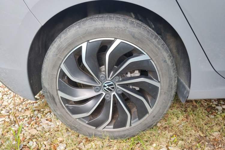 Used Volkswagen Golf 2021 280TSI DSG Pro Right Rear Wheel Hub