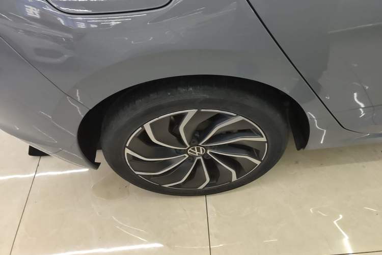 Used Volkswagen Golf 2021 280TSI DSG Pro Right Rear Wheel Hub