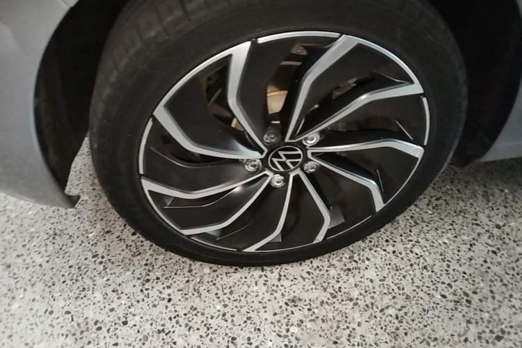 Used Volkswagen Golf 2021 280TSI DSG Pro Right Rear Wheel Hub