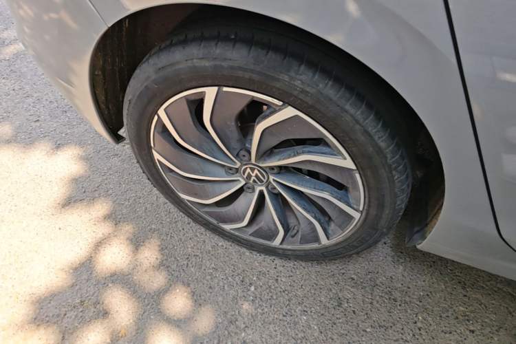 Used Volkswagen Golf 2021 280TSI DSG Pro Right Rear Wheel Hub