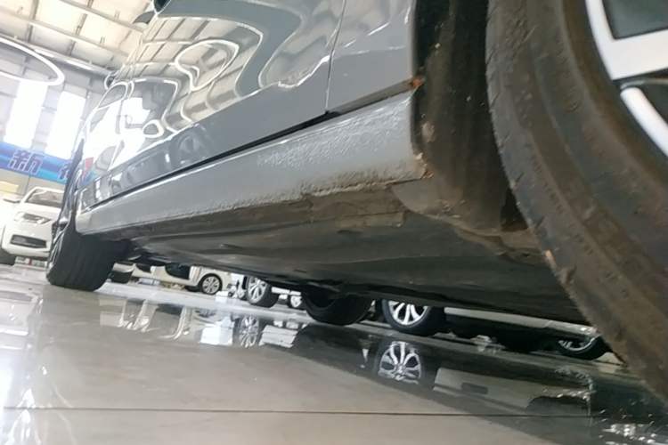 Used Volkswagen Golf 2021 280TSI DSG Pro Right Side Sill
