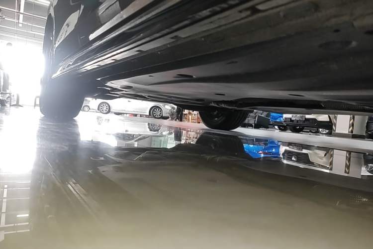Used Volkswagen Golf 2021 280TSI DSG R-Line Right Side Sill