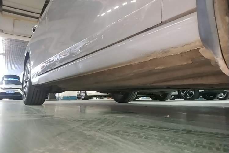 Used Volkswagen Golf 2021 280TSI DSG Pro Right Side Sill