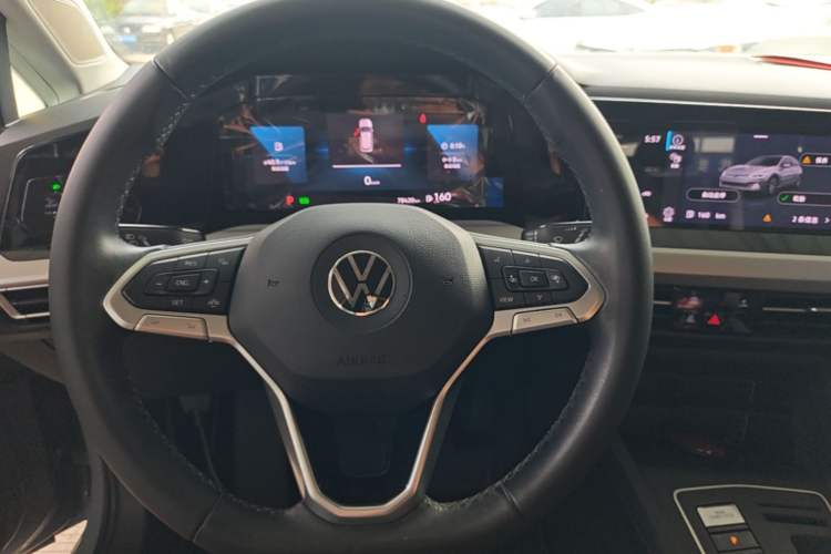 Used Volkswagen Golf 2021 280TSI DSG 30th Anniversary Edition Steering Wheel