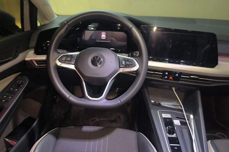 Used Volkswagen Golf 2021 280TSI DSG Pro Steering Wheel