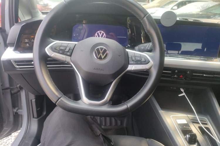 Used Volkswagen Golf 2021 280TSI DSG Pro Steering Wheel