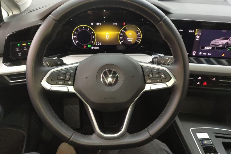 Used Volkswagen Golf 2021 280TSI DSG Pro First Edition Steering Wheel