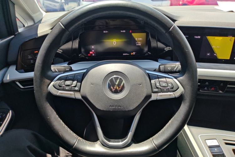 Used Volkswagen Golf 2021 280TSI DSG Pro First Edition Steering Wheel