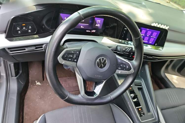 Used Volkswagen Golf 2021 280TSI DSG Pro Steering Wheel