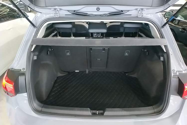 Used Volkswagen Golf 2021 280TSI DSG Pro Trunk