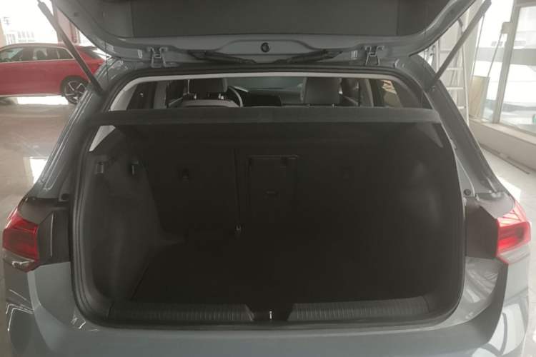 Used Volkswagen Golf 2021 280TSI DSG Pro Trunk