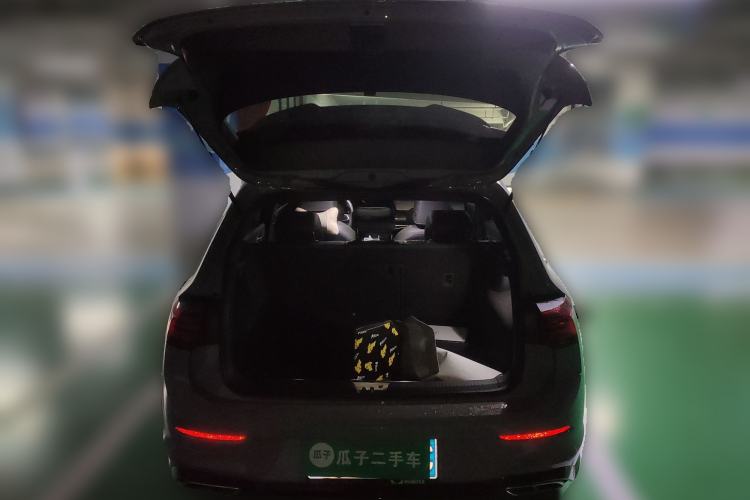 Used Volkswagen Golf 2021 280TSI DSG R-Line Trunk
