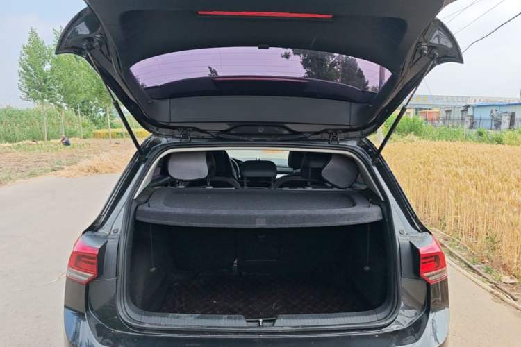 Used Volkswagen Golf 2021 280TSI DSG Pro Trunk