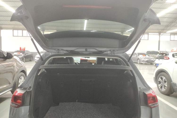 Used Volkswagen Golf 2021 280TSI DSG Pro Trunk