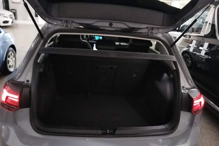Used Volkswagen Golf 2021 280TSI DSG Pro Trunk