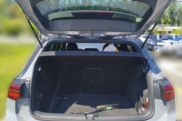 Used Volkswagen Golf 2021 280TSI DSG R-Line Trunk