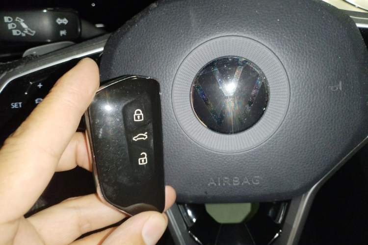 Used Volkswagen Golf 2021 280TSI DSG R-Line Vehicle Key