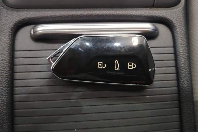 Used Volkswagen Golf 2021 280TSI DSG 30th Anniversary Edition Vehicle Key