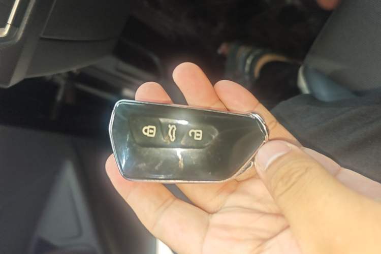 Used Volkswagen Golf 2021 280TSI DSG Pro Vehicle Key