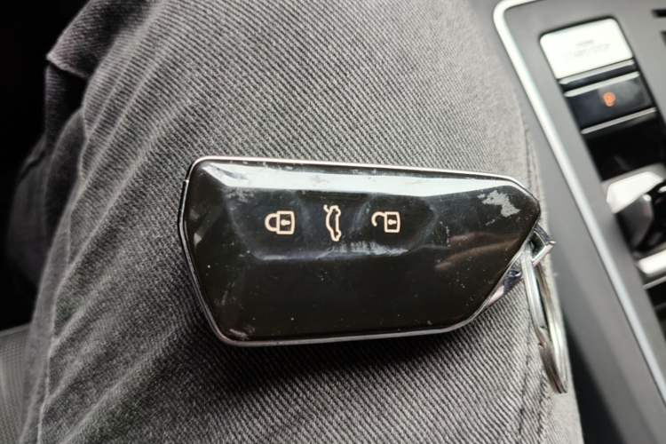 Used Volkswagen Golf 2021 280TSI DSG Pro Vehicle Key