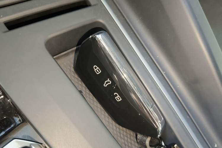 Used Volkswagen Golf 2021 280TSI DSG Pro Vehicle Key
